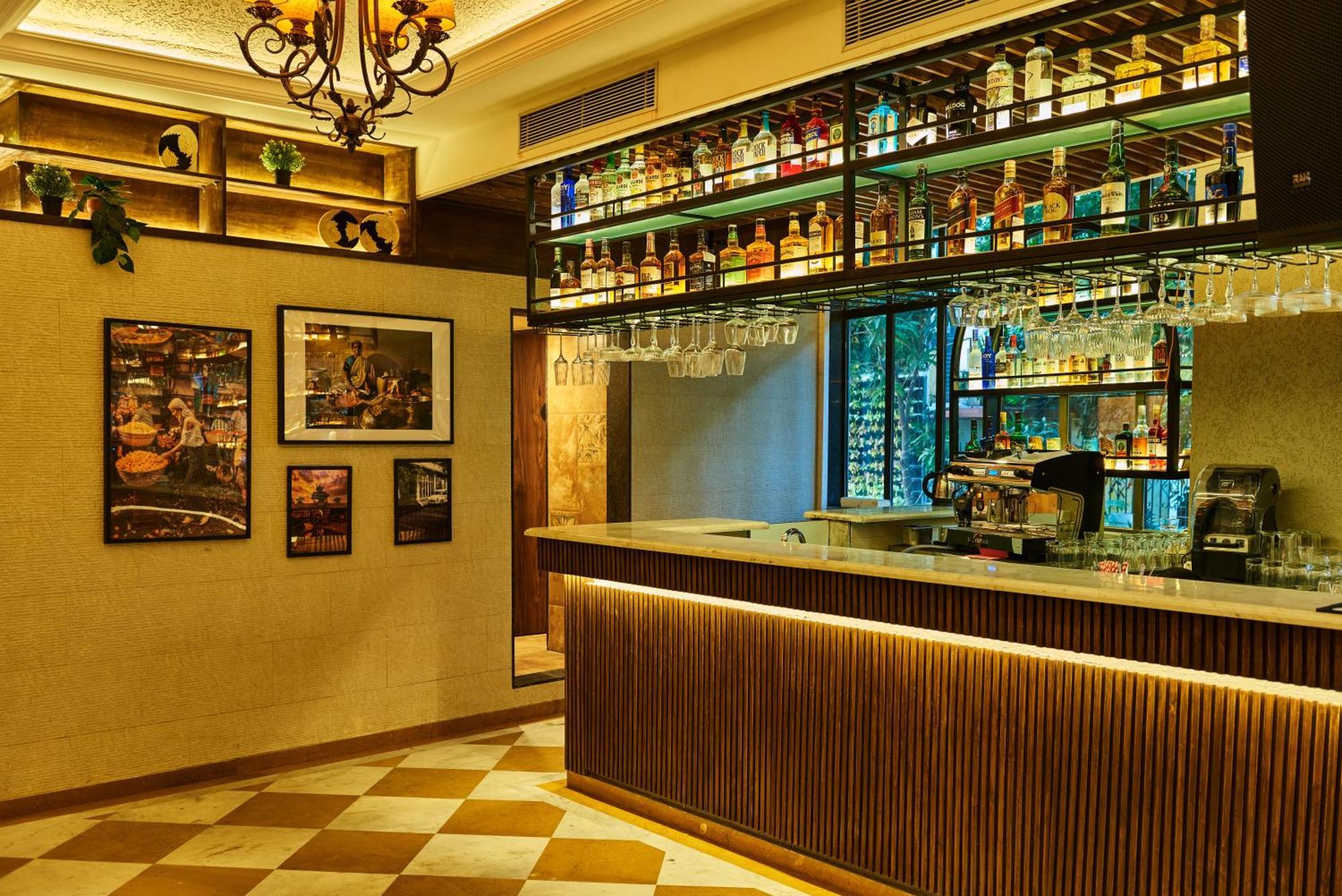 Arnna Hotel - Goregaon Мумбаи Экстерьер фото